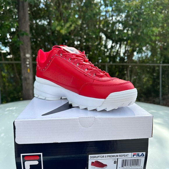 Woman Fila 👟 Shoes - Picture 2 of 4